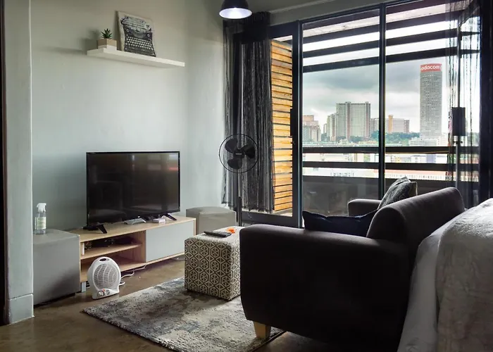 Lux Studio Apartment @ Hallmark House