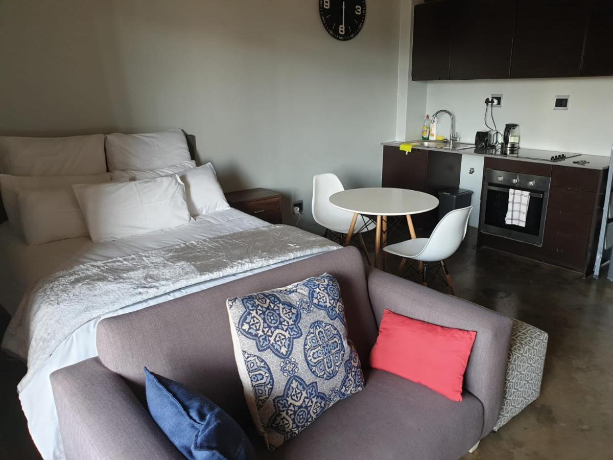 Lux @ Hallmark House Apartamento *